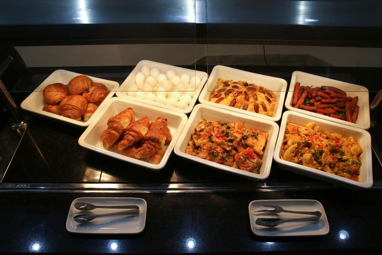 El Oumara Hotel Tunis Ngoại thất bức ảnh