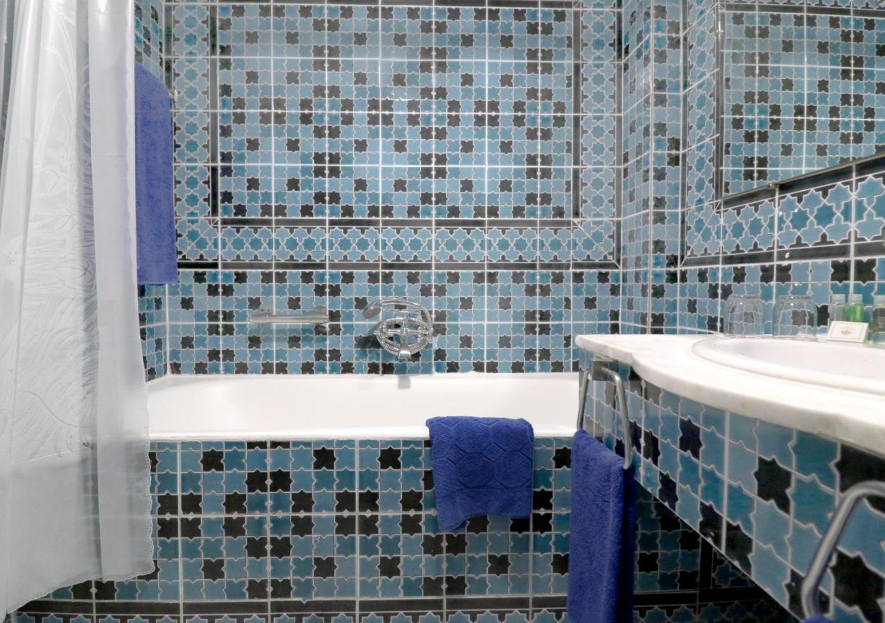 El Oumara Hotel Tunis Ngoại thất bức ảnh